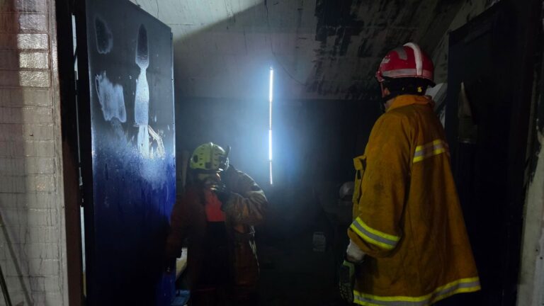 Controlan incendio en bachillerato de Álvaro Obregón; no hubo lesionados ni daños mayores
