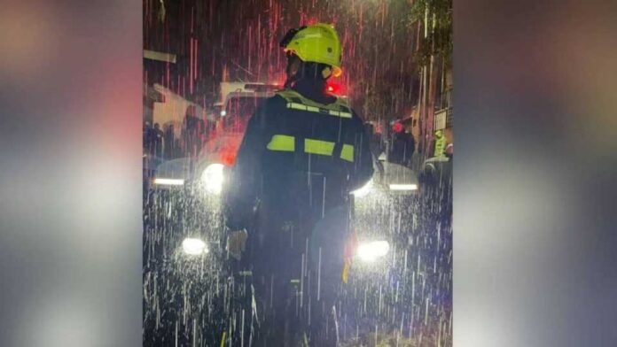 #TormentaEnQuerétaro deja dos #muertos e importantes inundaciones https://reflexion24informativo.com.mx/tormenta-en-queretaro-deja-dos-muertos-e-importantes-inundaciones/ #ProtecciónCivil #Querétaro #aguaspluviales