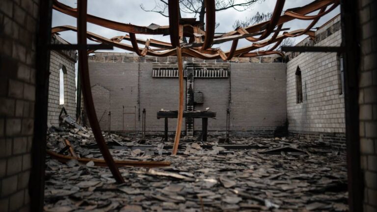 España da por finalizada la emergencia por la ola de incendios forestales