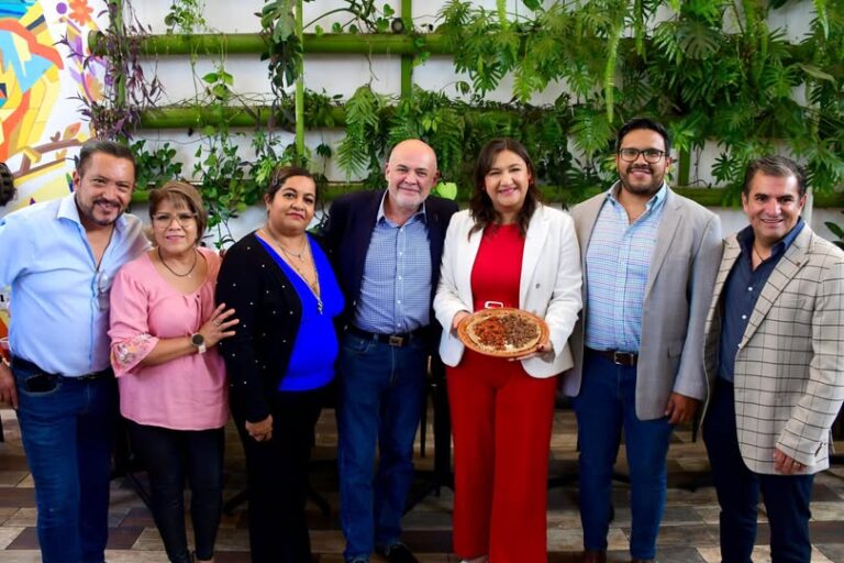 Las Petroleras son orgullo chintololo: Nancy Núñez