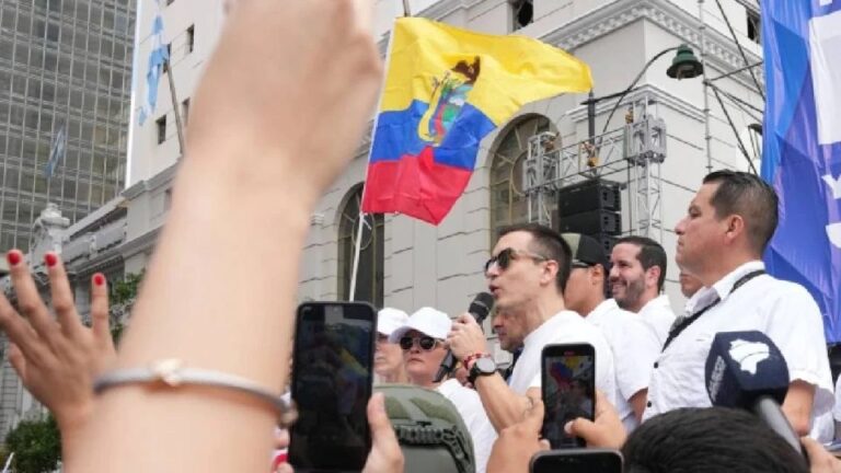 Frena Corte de Ecuador convocatoria a consulta popular para instalar Asamblea Constituyente