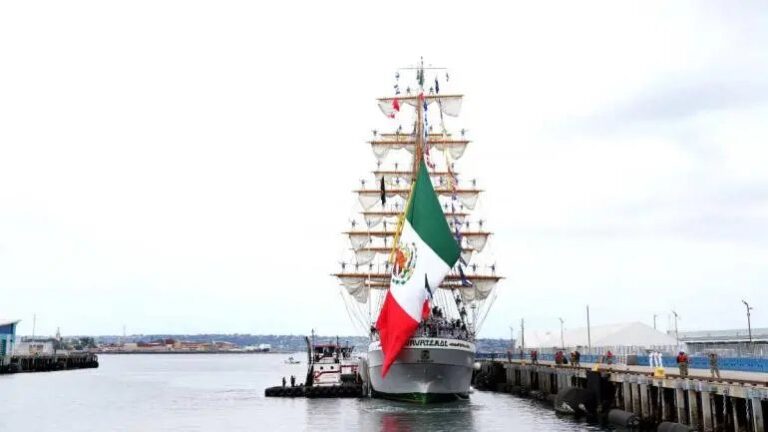 Buque Escuela Cuauhtémoc reanuda operaciones tras choque en Brooklyn