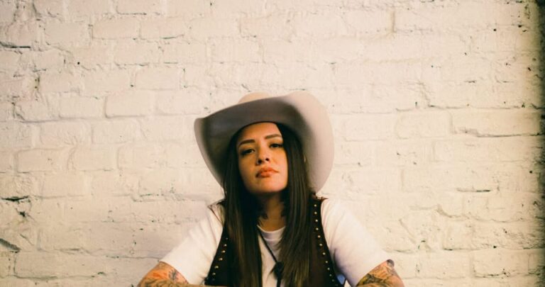 Griss Romero revive el sentimiento melancólico de “No Llega el Olvido” con nueva versión