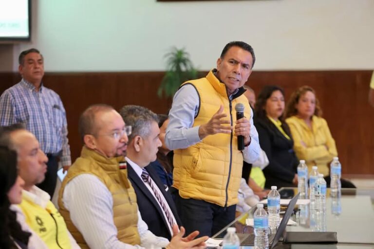 La disputa política también se juega en los medios y redes sociales: Ricardo López