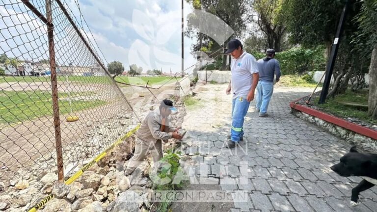 Colapsa barda perimetral en la Parroquia de San Francisco de Asís; Gobierno de Cuautitlán Izcalli refuerza medidas de protección