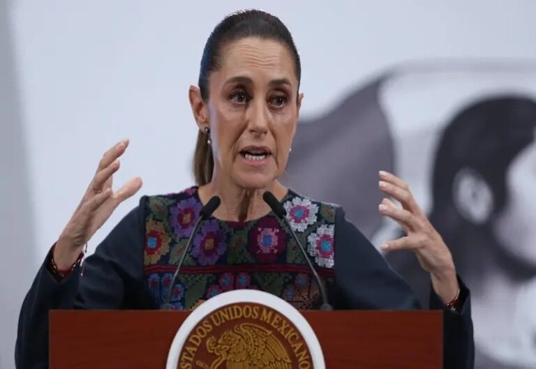 Sheinbaum pide revisar normas de transporte de materiales tras explosión de pipa en Iztapalapa