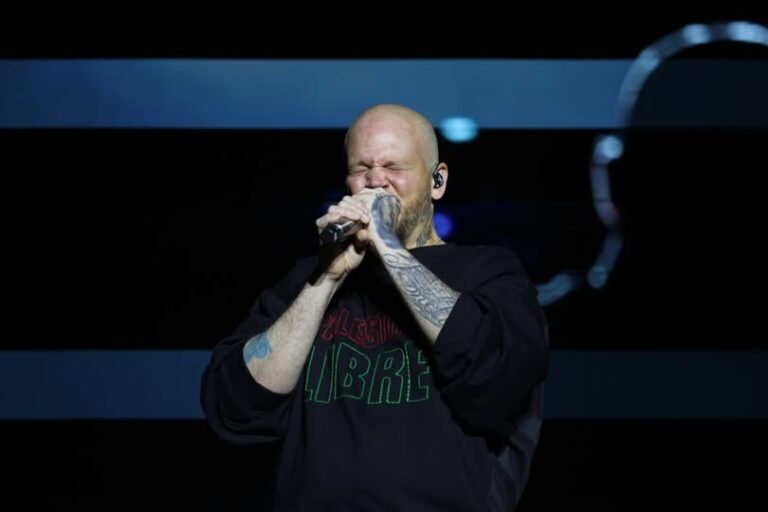 Con mensaje y ritmo, Residente enciende el corazón de la CDMX