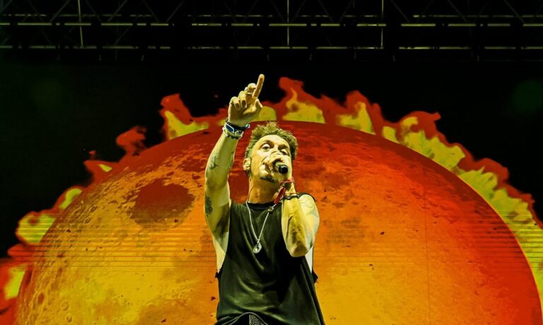 Shinova y Nina (Morgan) Re imaginan el presente y lo presentan ahora en México