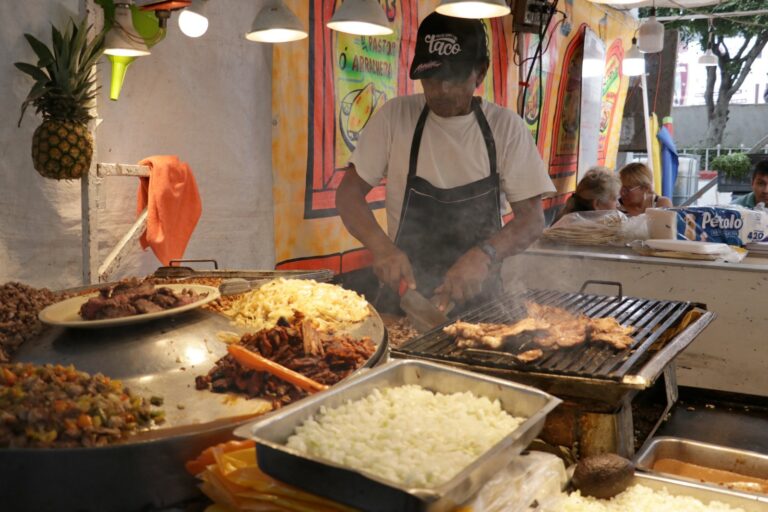 “En Nezahualcóyotl los tacos saben mejor”: Adolfo Cerqueda