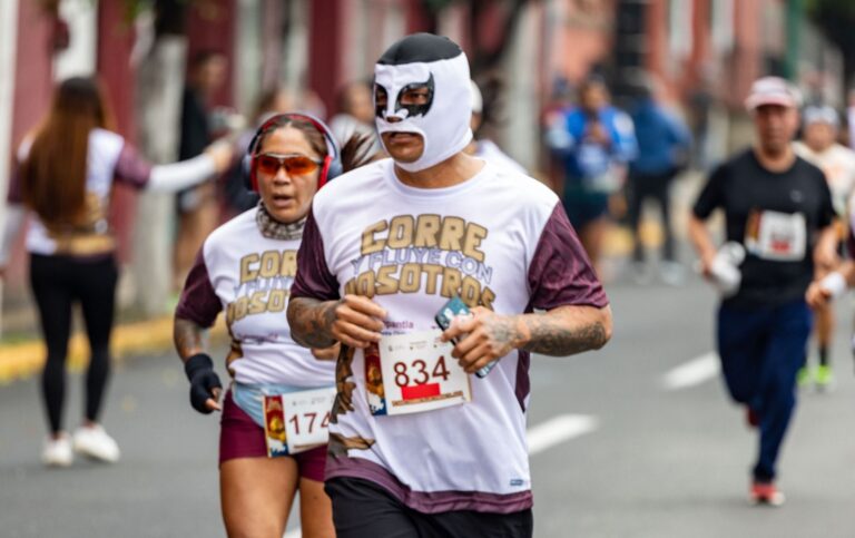 Más de mil corredores participaron en la carrera “Corre y Fluye con Nosotros” en Tlalnepantla: Alberto Valdés