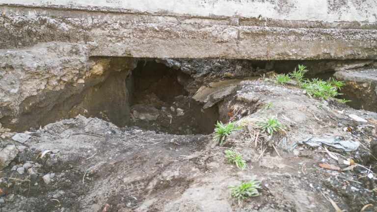 ⚠️ Acordonan bajo puente La Concordia en Iztapalapa tras aparición de grieta de 138 metros