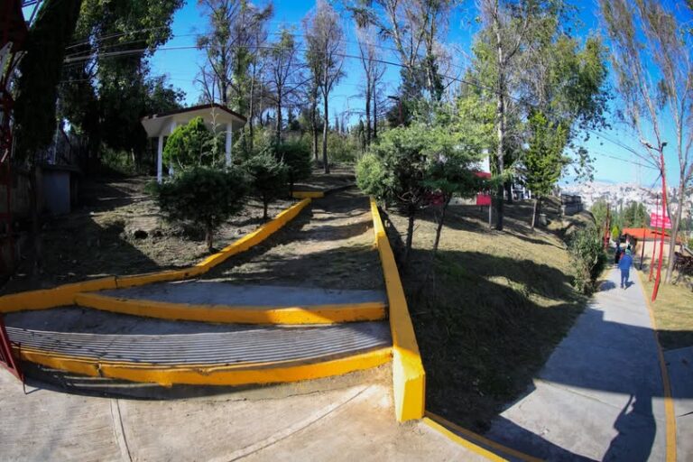 Hoy entregamos un entorno digno: iluminado, limpio y seguro para todas y todos: Isaac Montoya