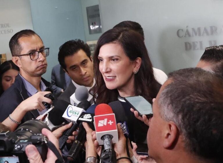 No habrá fast track en la discusión de la Ley de Amparo: Kenia López Rabadán