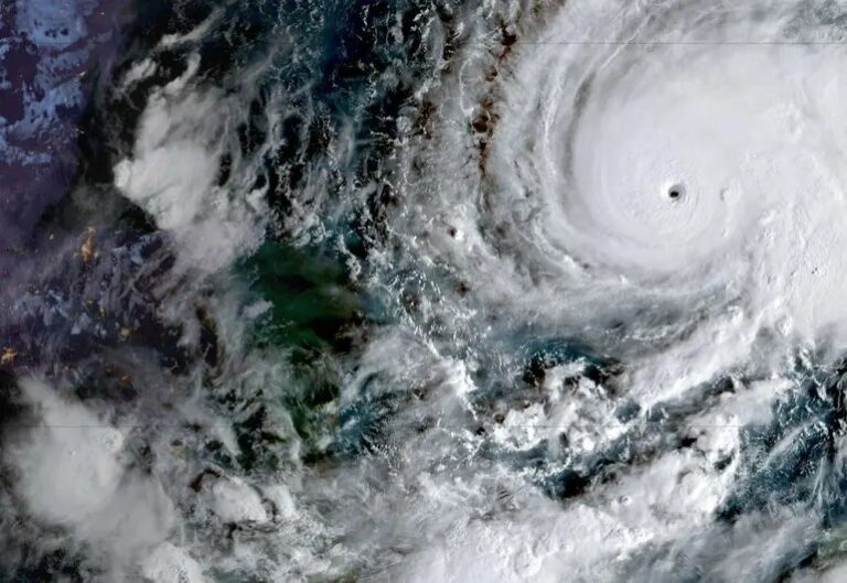 Huracán Melissa alcanza categoría 5 y pone en alerta a Jamaica