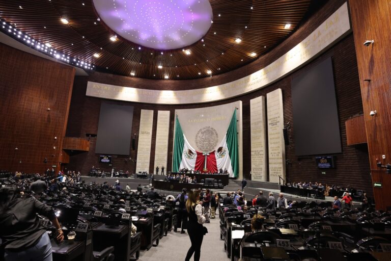 A 210 años de la Constitución de Apatzingán, el Congreso rinde homenaje al legado insurgente