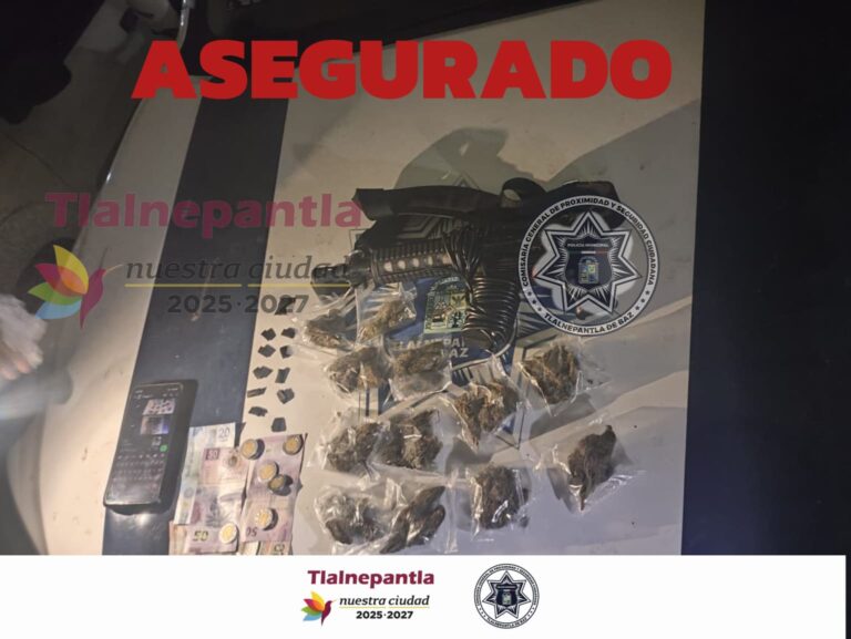 Detienen en Tlalnepantla a dos hombres con droga y réplica de arma larga durante operativo de vigilancia