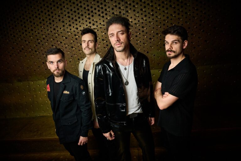 SHINOVA y Nina (Morgan) iluminan el presente con un canto compartido que llega a México