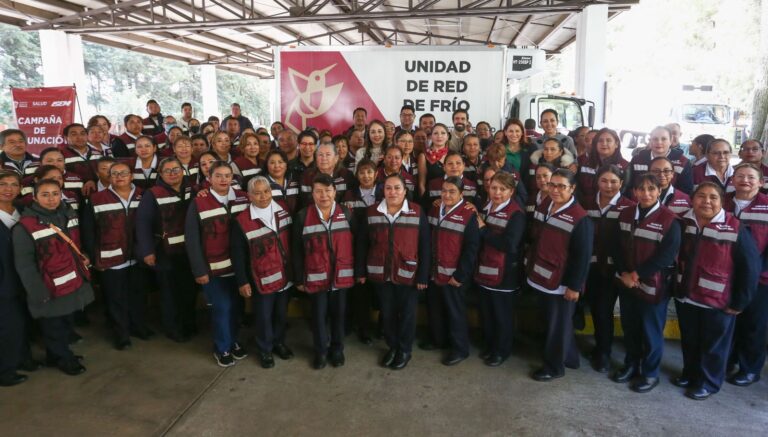 “Vacunarse es salvar vidas”: Macarena Montoya Olvera