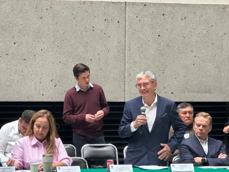 Mayor carga fiscal a cigarros y refrescos golpeará finanzas de comercios pequeños