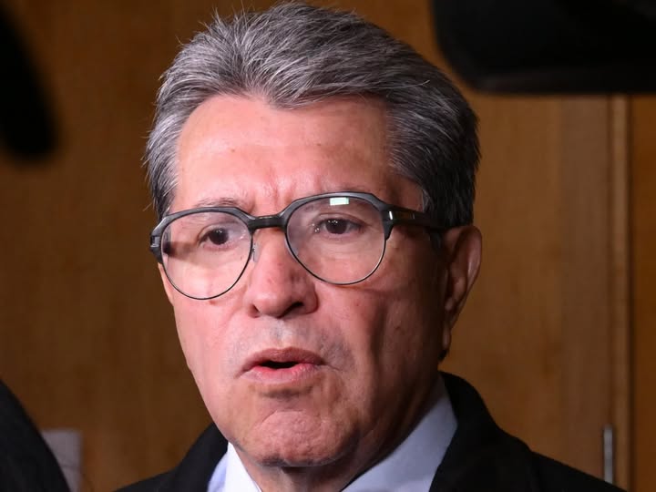 Ricardo Monreal informó que la iniciativa en materia de aguas atenderá preocupaciones y exigencias de productores