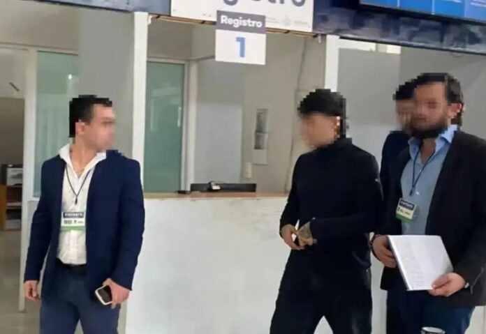 Junior H declara ante la Fiscalía de Jalisco por presunta apología del delito