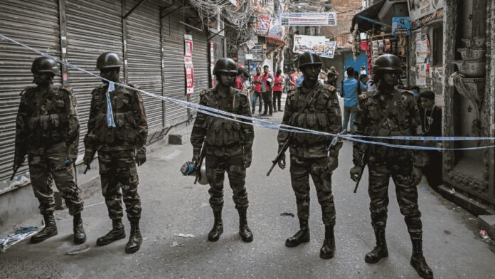 Al menos tres fallecidos tras sismo de 5.5 en #Bangladés https://reflexion24informativo.com.mx/al-menos-tres-fallecidos-tras-sismo-de-5-5-en-banglades/ #terremoto #Bangladés #Sismo s#Daca #ServicioGeológicoDeEstadosUnidos #USGS