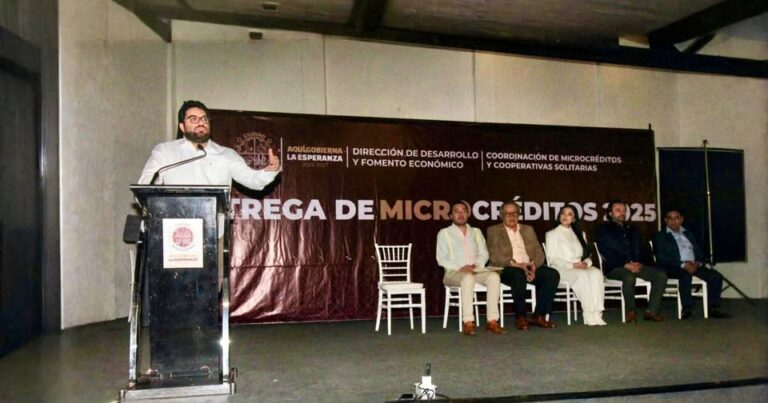 Entrega Naucalpan 142 microcréditos por 3.5 mdp para impulsar economía local