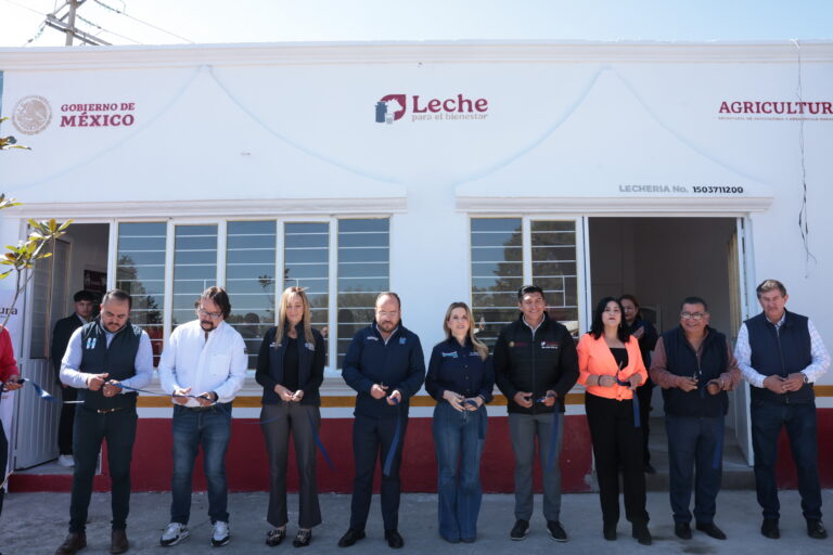 Abren dos nuevas lecherías en Huixquilucan para apoyar la nutrición y economía de más familias