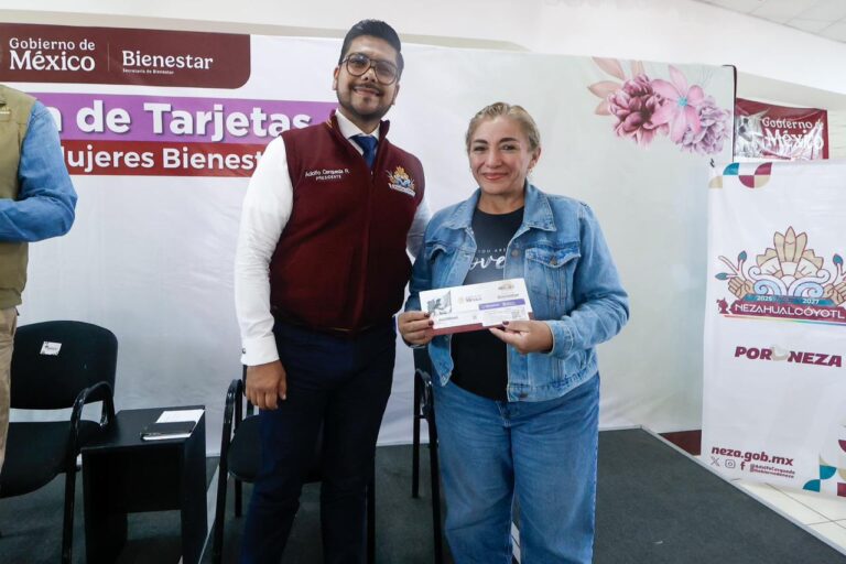 “Hoy reconocemos el esfuerzo de las mujeres y su aporte a Nezahualcóyotl”: Adolfo Cerqueda