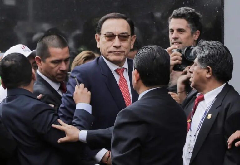 Martín Vizcarra, expresidente de Perú, es condenado a 14 años de prisión por corrupción
