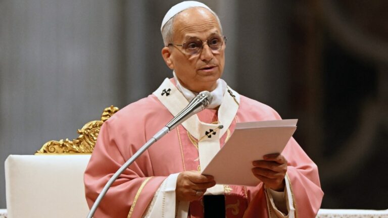 Papa León XIV exige atacar la violencia antisemita tras atentado en Australia que dejó 16 muertos