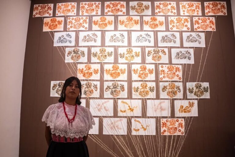 Son ellas quienes tienen derecho a contar la historia de México: Claudia Curiel Son ellas quienes tienen derecho a contar la historia de México: Claudia Curiel