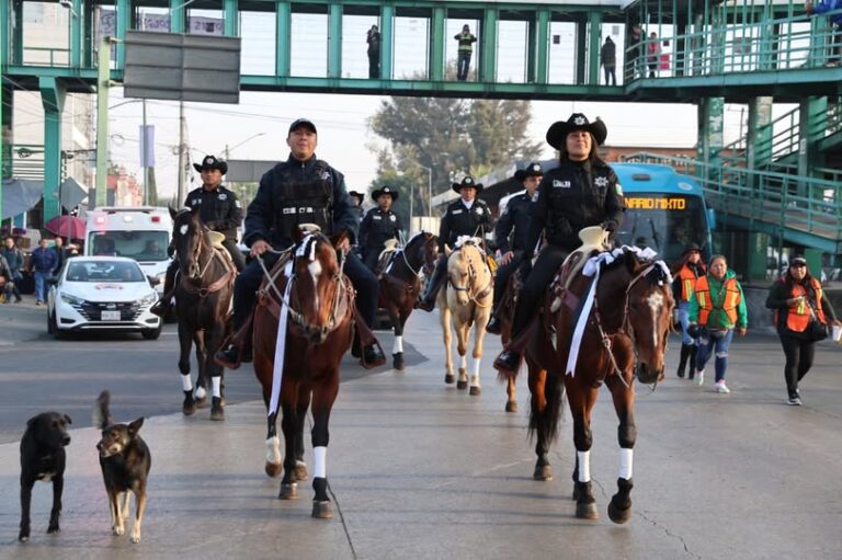 Morelos vive en el pueblo que se organiza y no se rinde: Azucena Cisneros