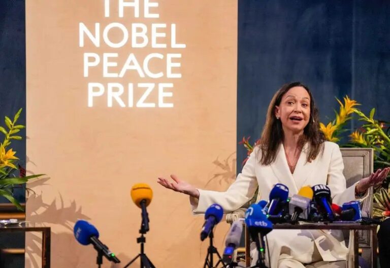 María Corina Machado dice que tuvo ayuda de EU para salir de Venezuela