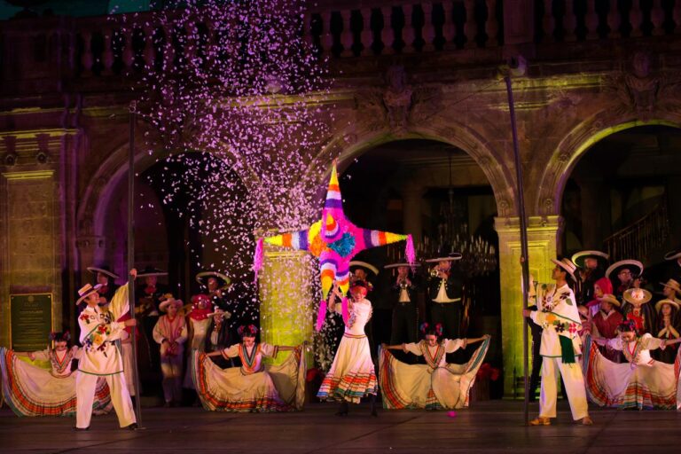 Celebrará Navidades en México Tradiciones Decembrinas en el Castillo de Chapultepec Celebrará Navidades en México Tradiciones Decembrinas en el Castillo de Chapultepec