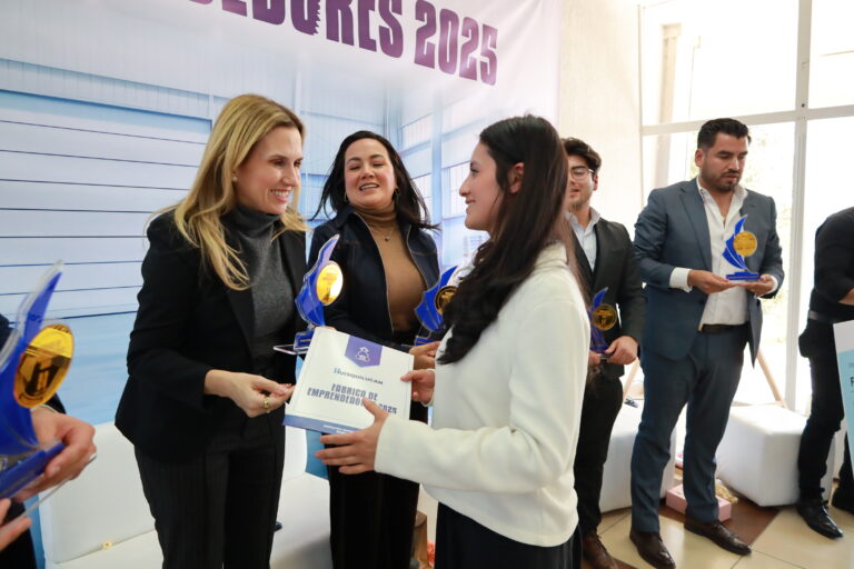 El talento de nuestra juventud merece todo nuestro respaldo: Romina Contreras El talento de nuestra juventud merece todo nuestro respaldo: Romina Contreras