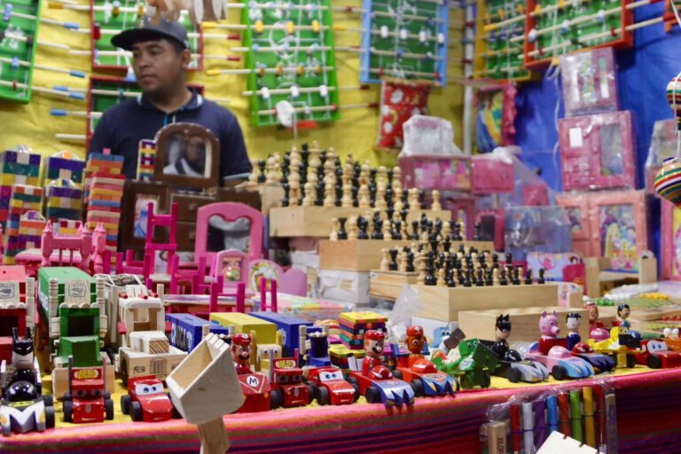 Nezahualcóyotl alista la Feria del Juguete 2025 con más de 800 comerciantes