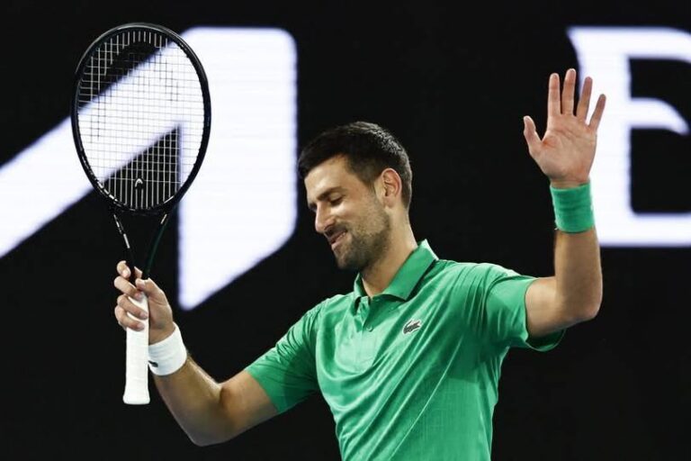 Djokovic iguala récords de Federer en inicio del Australian Open 2026
