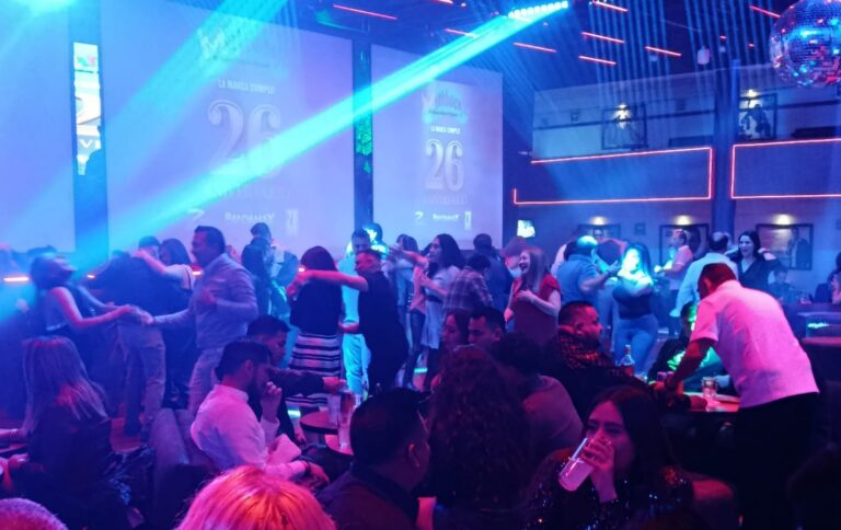 Mambo Café como marca celebra 26 años como templo vivo de la salsa y la noche capitalina