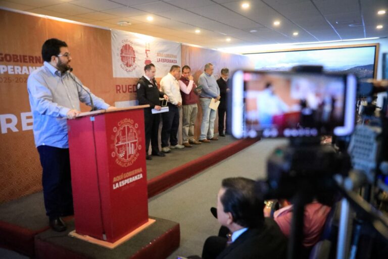 Vamos a duplicar la obra pública en 2026: Isaac Montoya Vamos a duplicar la obra pública en 2026: Isaac Montoya