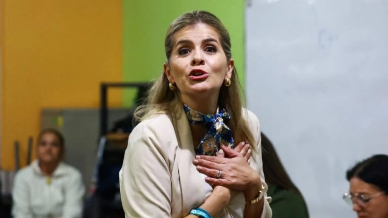 Laura Fernández gana elección presidencial de Costa Rica; se mantiene el rumbo hacia la derecha