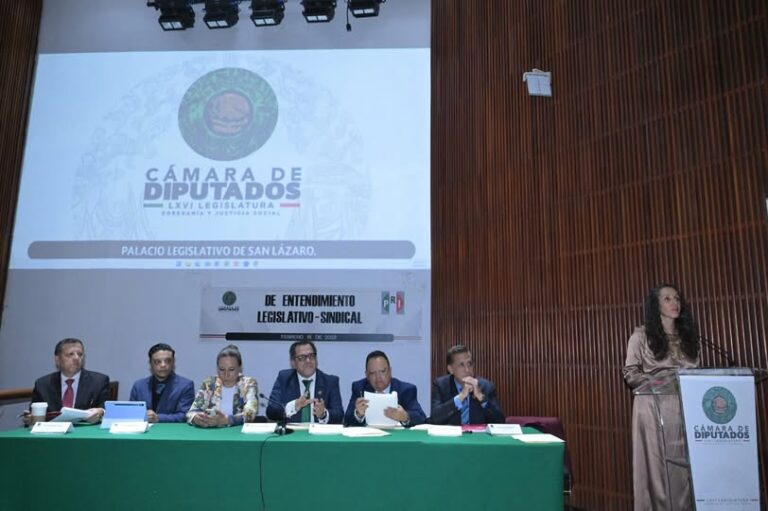 Organiza Mónica Sandoval el “Foro de Entendimiento Legislativo Sindical”