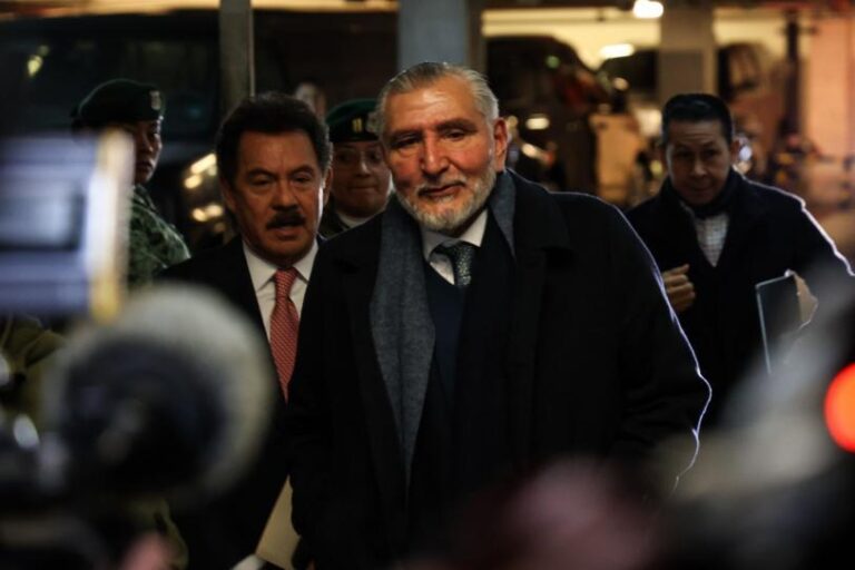 Adán Augusto deja la coordinación de Morena en Senado; en su lugar, asume Ignacio Mier