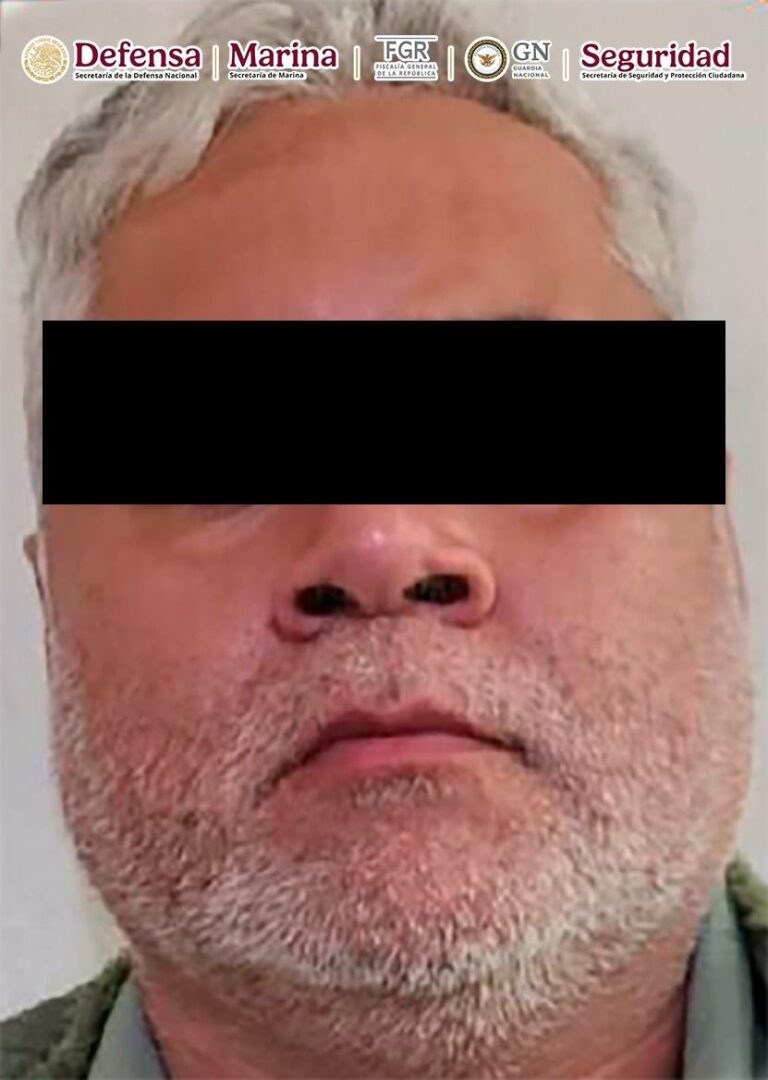 Caen en flagrancia dos sujetos por extorsión a comerciantes en Mazatlán; les aseguran 100 mil pesos en efectivo