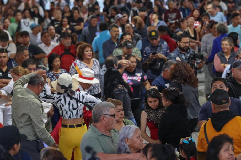 Nezahualcóyotl celebrará el Día del Amor con baile sonidero y entrada libre en la explanada municipal