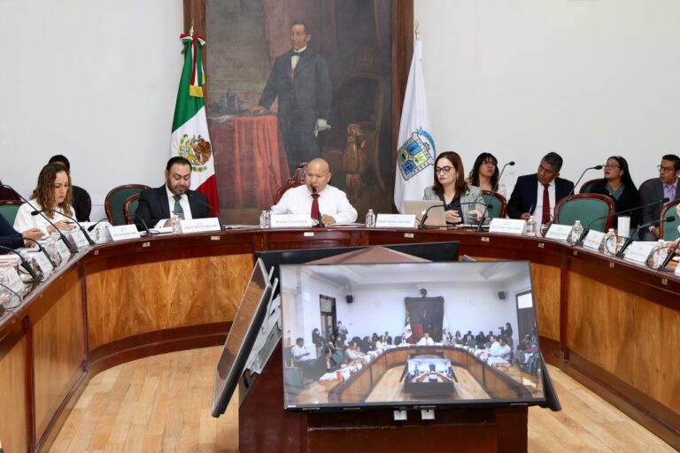 Tlalnepantla actualiza su marco normativo y fortalece protección civil en sesión de Cabildo Tlalnepantla actualiza su marco normativo y fortalece protección civil en sesión de Cabildo