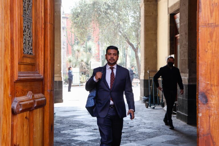 Nezahualcóyotl se integra a programas federales de Senderos Seguros, bacheo y mejora del agua