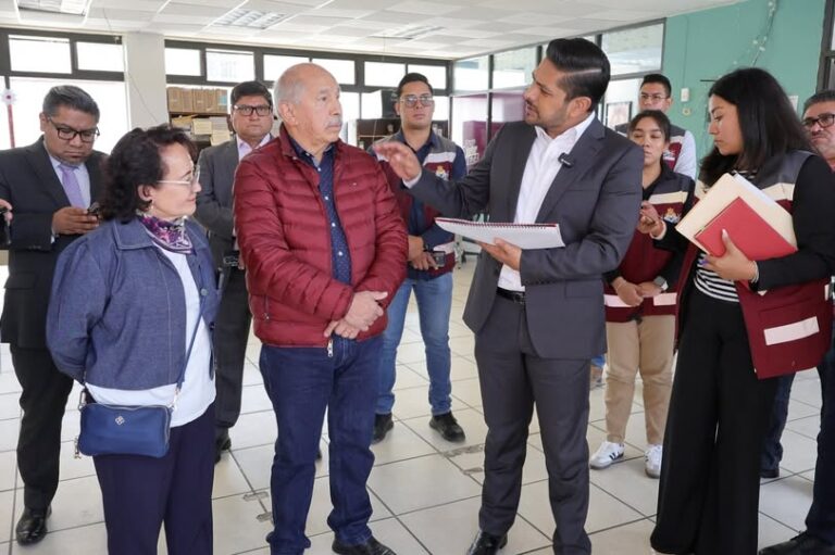 Nezahualcóyotl podría tener campus de la Universidad Rosario Castellanos; Cerqueda ofrece terreno