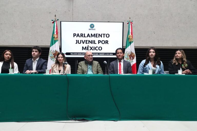 La Revolución fue hecha esencialmente por jóvenes; no deben ser considerados actores menores en la construcción democrática del país: Rubén Moreira