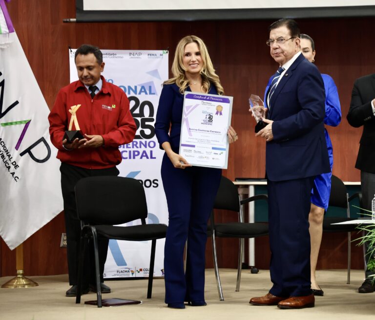 Romina Contreras recibe el Premio Nacional a la Mejor Alcaldesa de México por gestión en Huixquilucan
